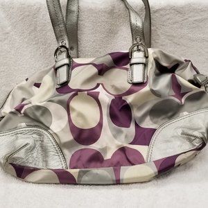 COACH SILVER METALIC LEATHER AND CANVAS HAND BAG